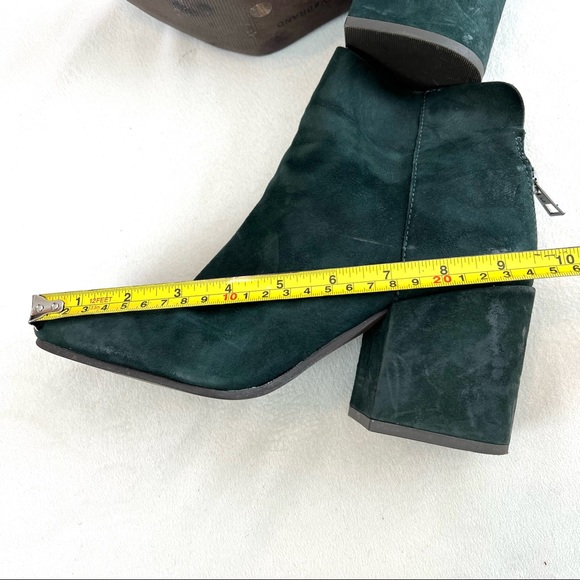 Lucky Brand Ravynn Suede Blocked Heel Ankle Booties Size 8.5M - Picture 12 of 16